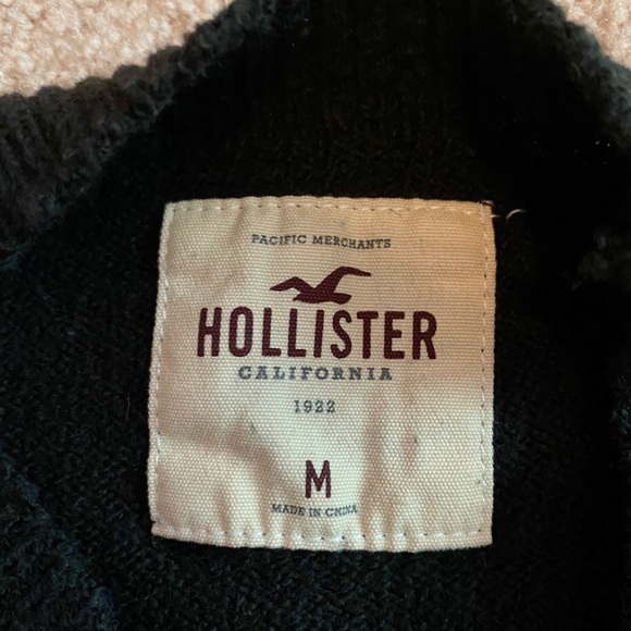 Hollister Striped Light Sweater - Picture 3 of 3